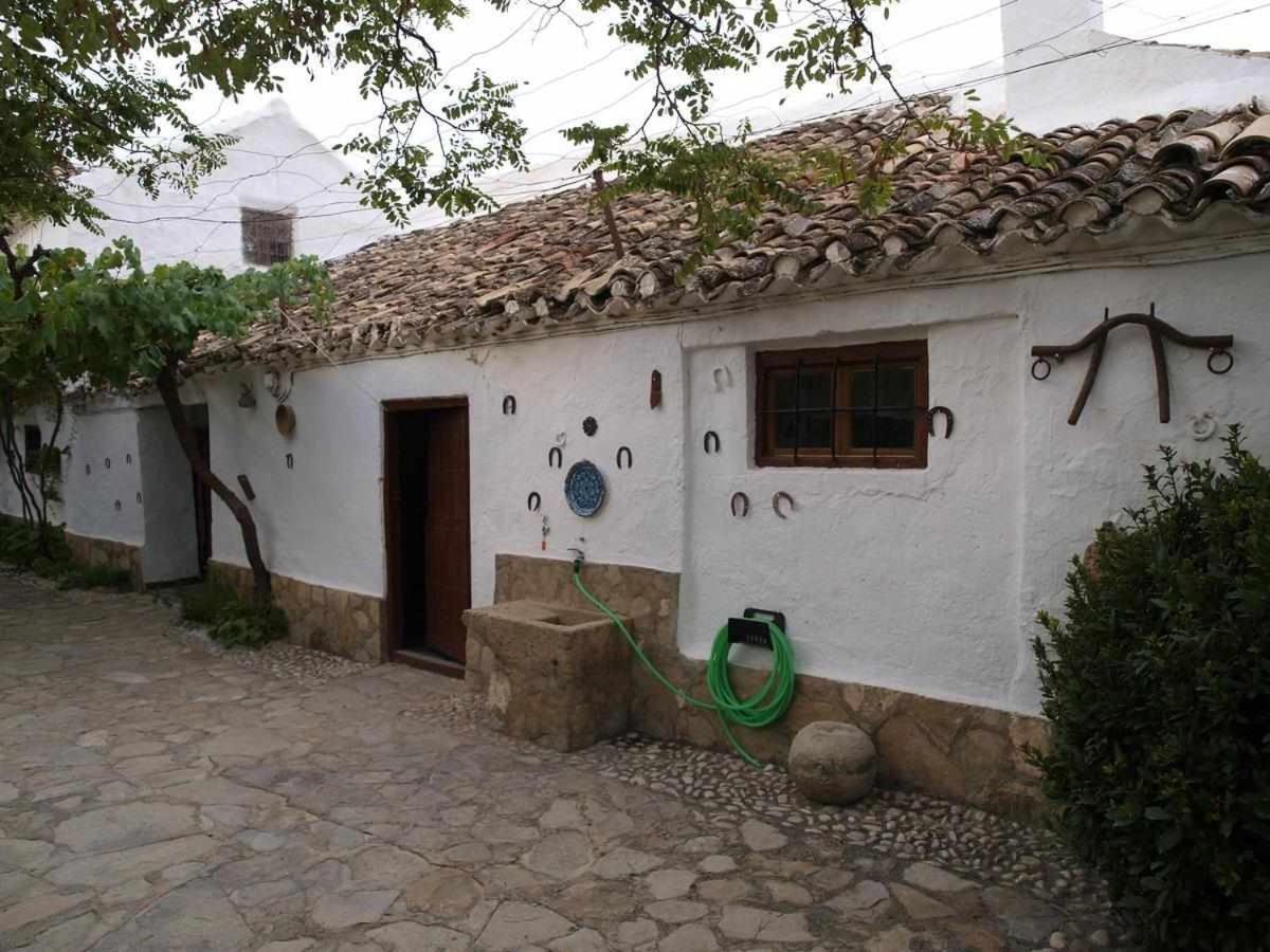 Gasthaus Cortijo La Gineta Alcalá la Real Exterior foto